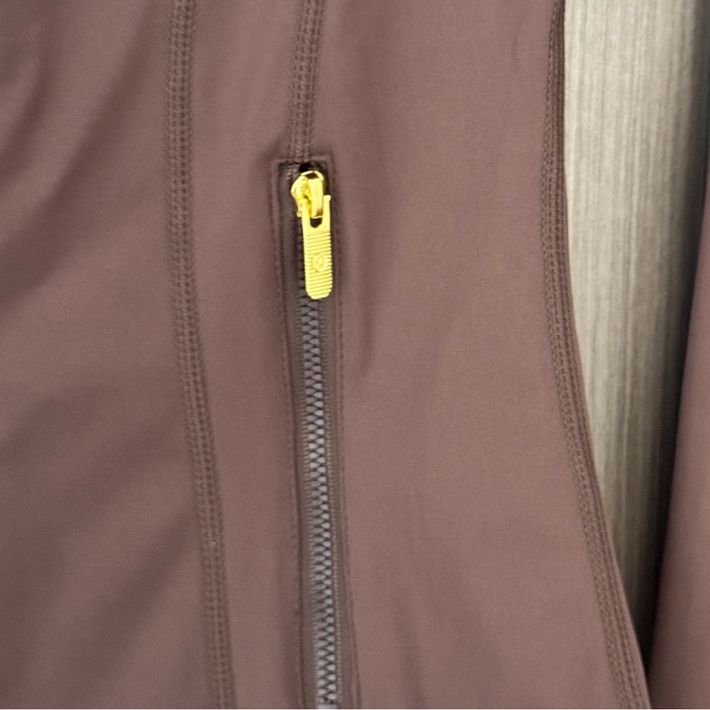Lululemon Women's Brown Zip-Up Activewear - Picture 11 of 11